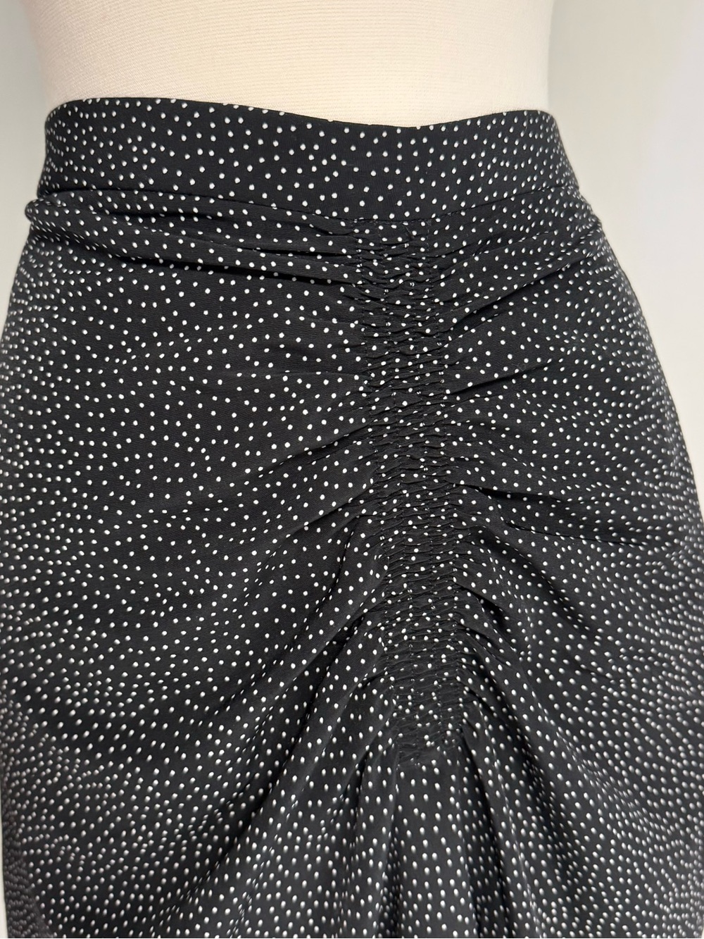 BANANA REPUBLIC Black and White Polka Dot Midi Skirt NWT - Picture 2 of 7